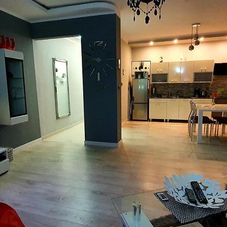 Apartamenty Sofija Deluxe Centrum Жельона Гора Екстериор снимка
