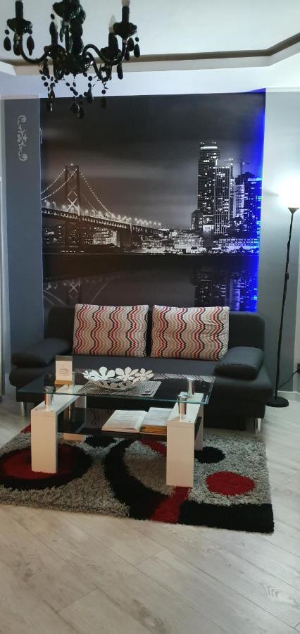 Apartamenty Sofija Deluxe Centrum Жельона Гора Екстериор снимка