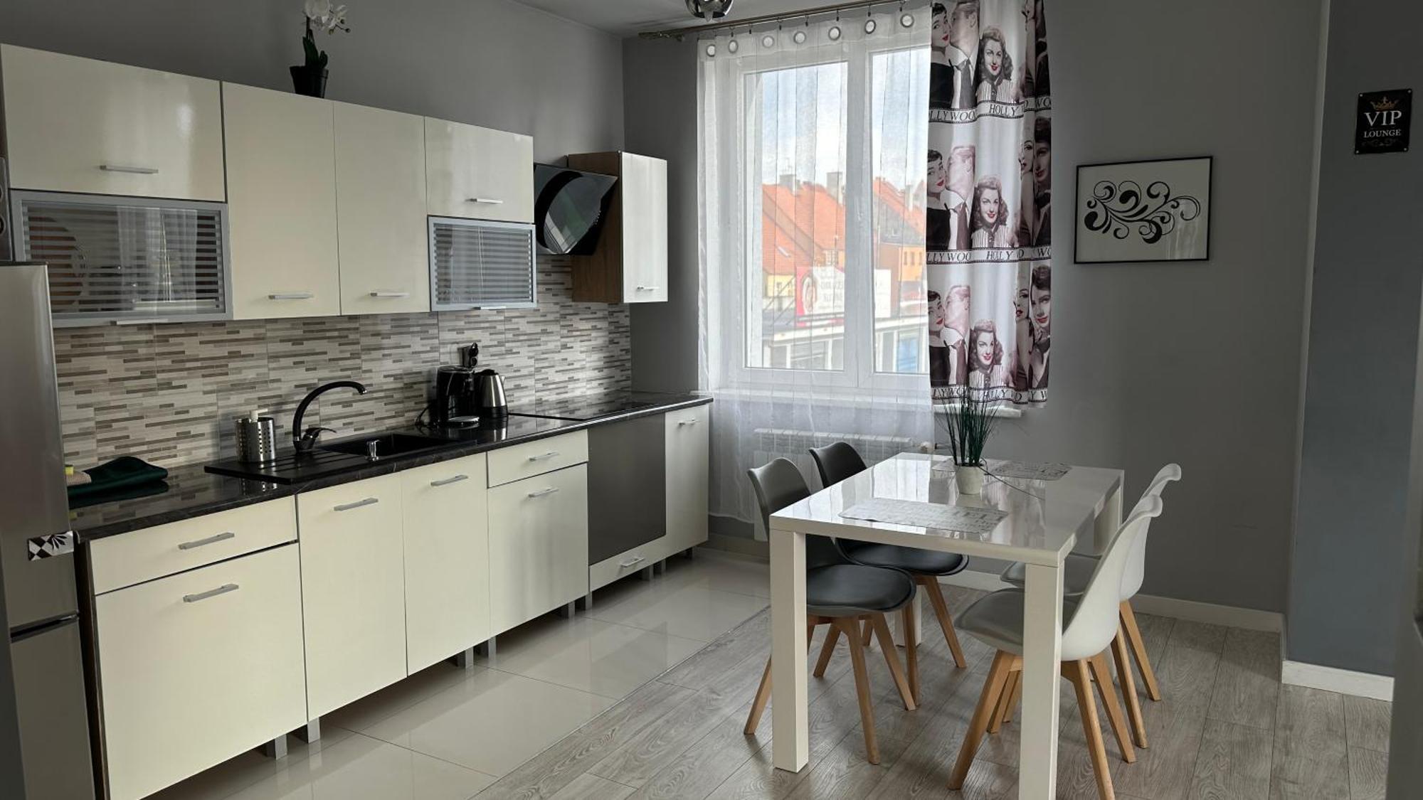 Apartamenty Sofija Deluxe Centrum Жельона Гора Екстериор снимка